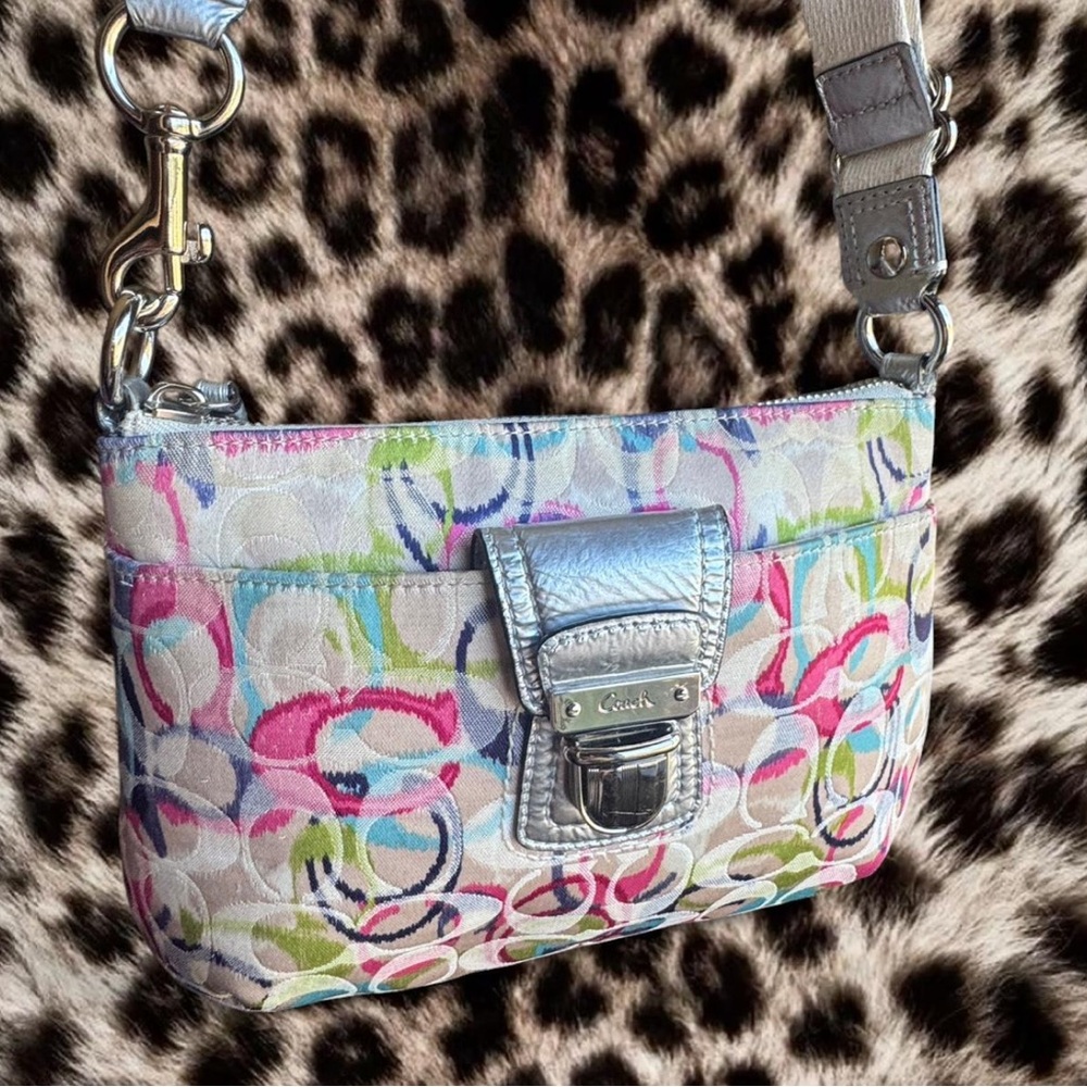 Vintage Coach Poppy Crossbody bag with matching wallet